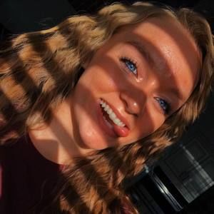 Meet your Posher, Constance